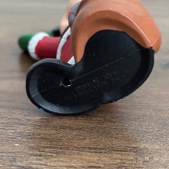 * VINTAGE The Walt DISNEY Co. MICKEY MOUSE Santa Suit Christmas Tree Ornament * - Picture 4 of 10